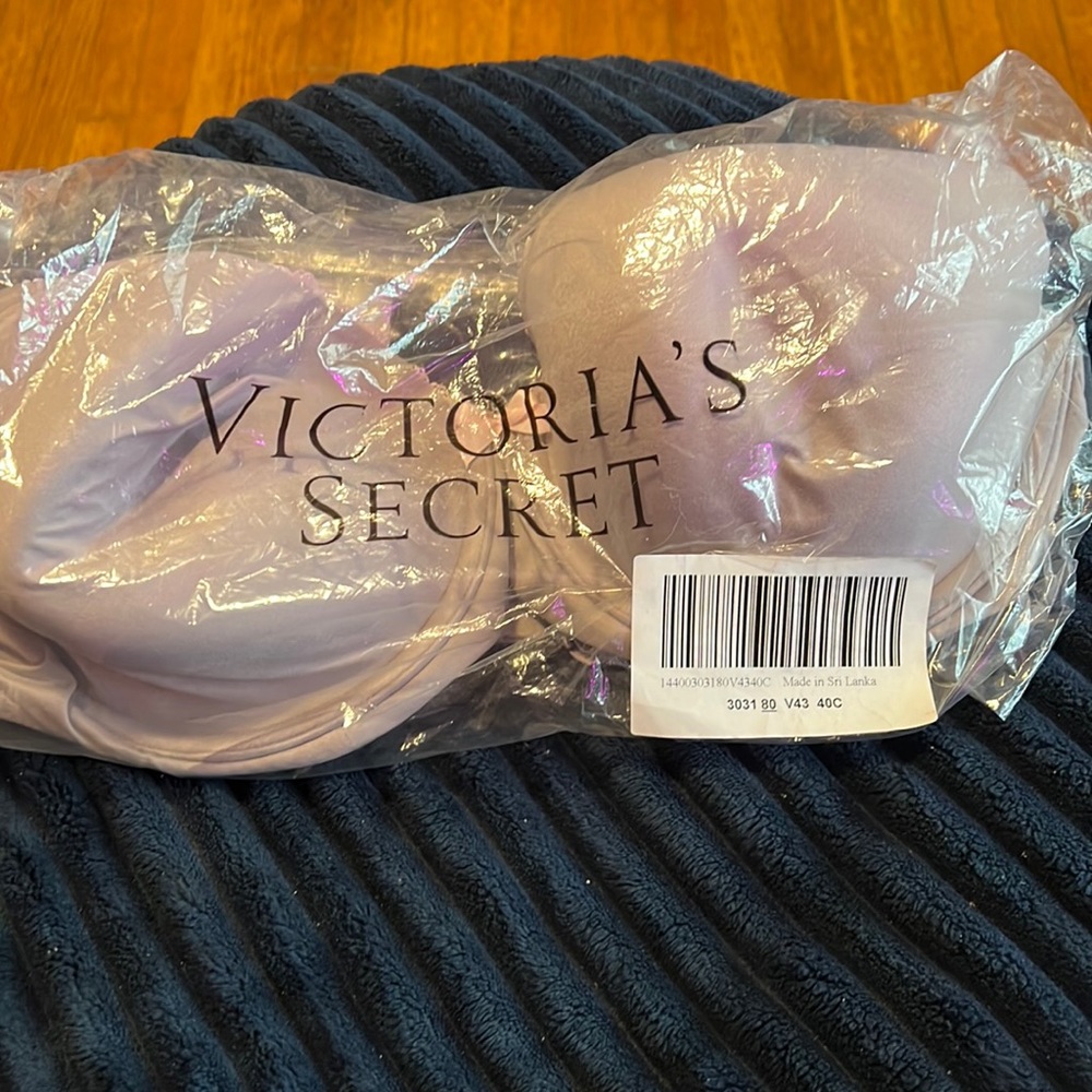 VS microfiber Demi bra w/ coverage, support, Memory Fit pad, and picot trim cups
